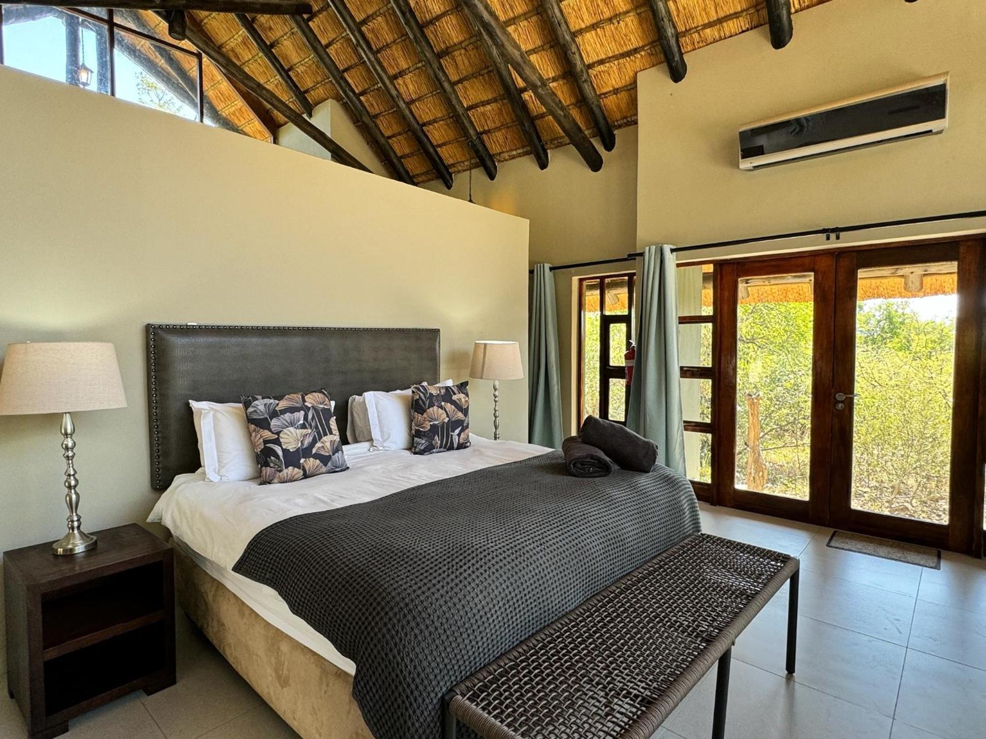 Pangolin Game Lodge - Self Catering, Incl 2 Game Drives Per Day Matlhagame Exterior photo